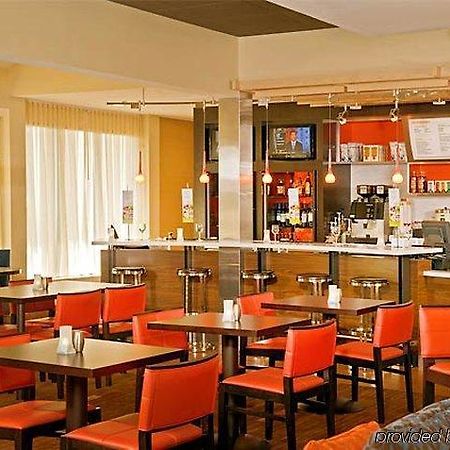 Courtyard By Marriott Грийнсбъро Екстериор снимка
