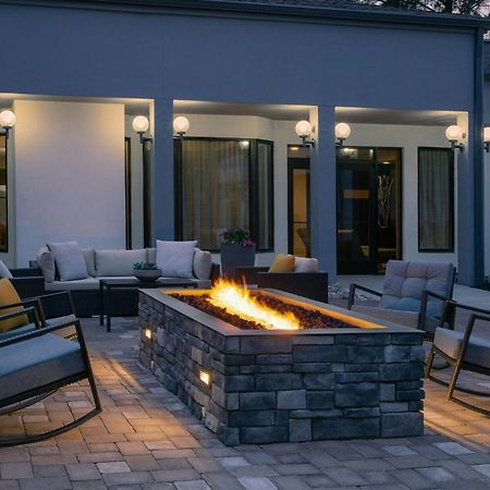Courtyard By Marriott Грийнсбъро Екстериор снимка